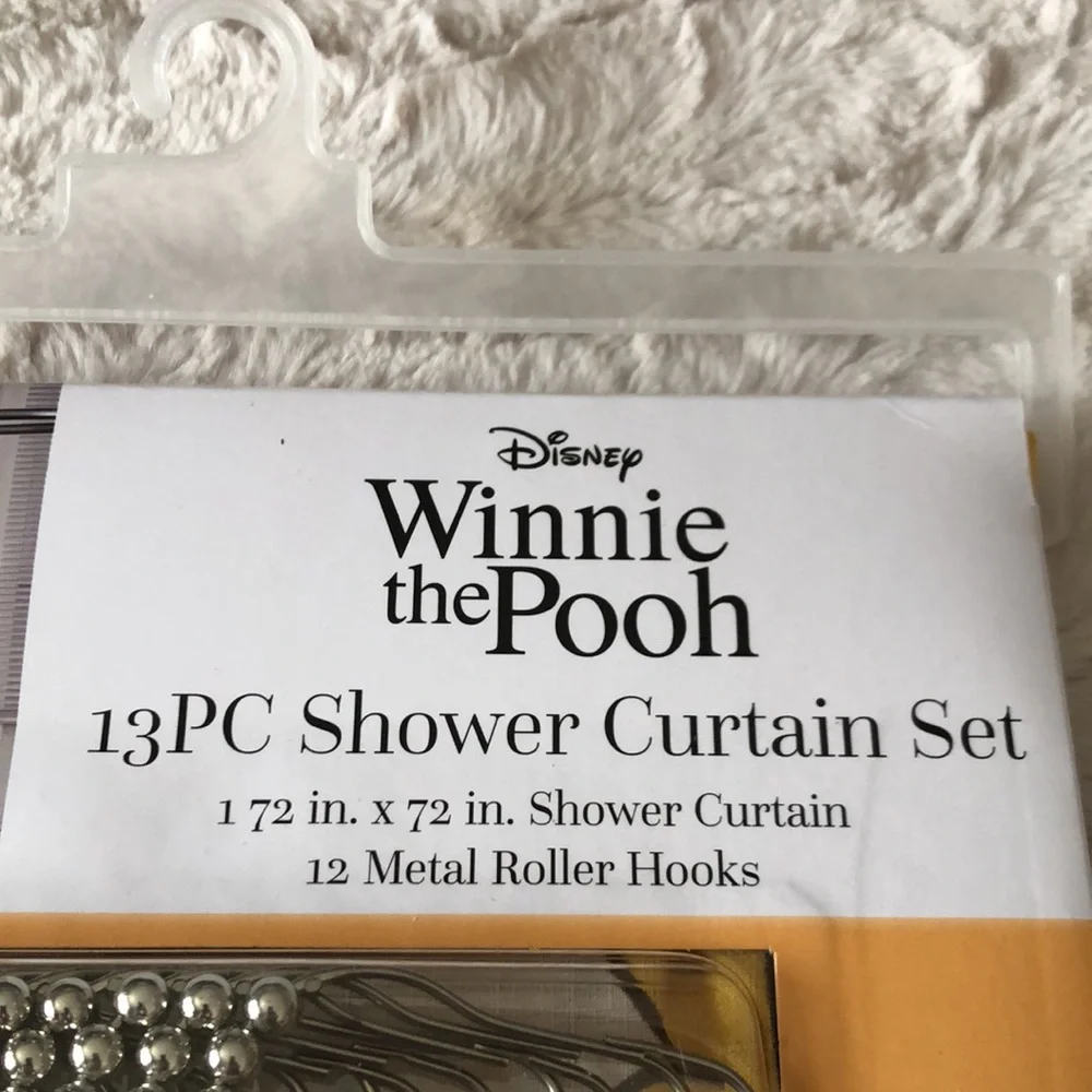 Disney Winnie the Pooh and Piglet Shower Curtain Set